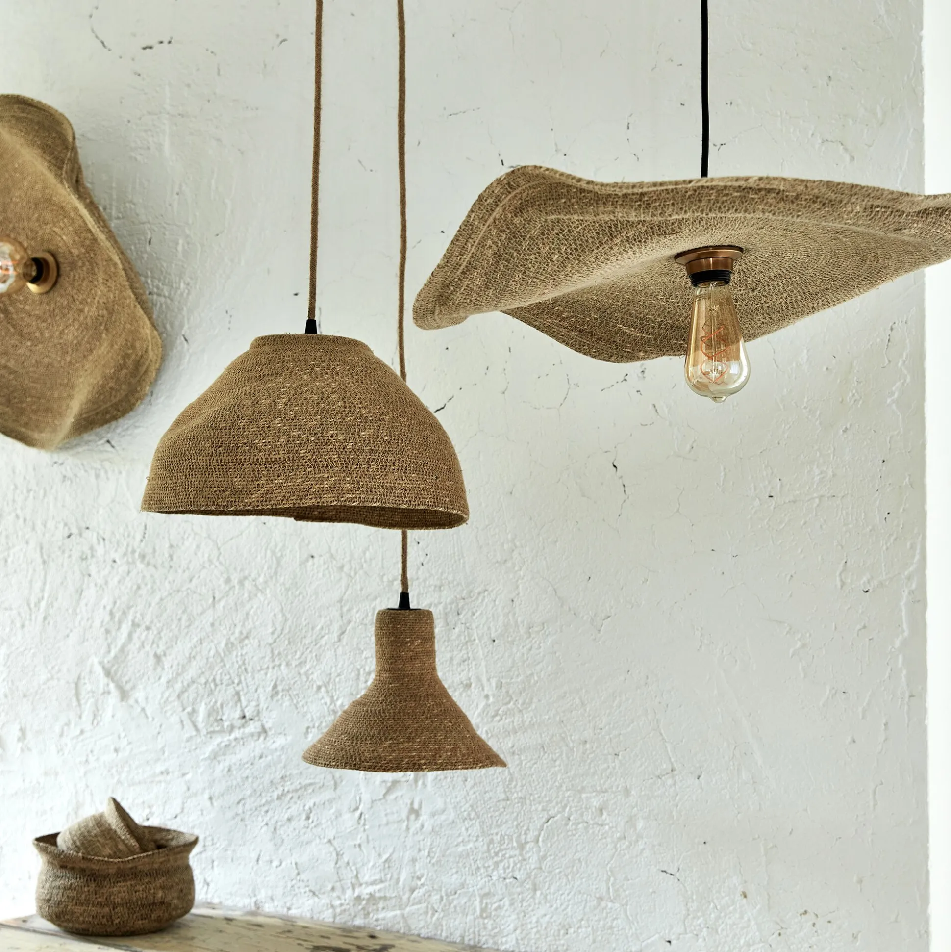 Applique murale électrifiée en jonc de mer D61cm - naturel