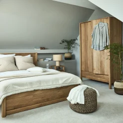 Armoire 2 portes et 1 tiroir en chêne massif H200cm - bois clair