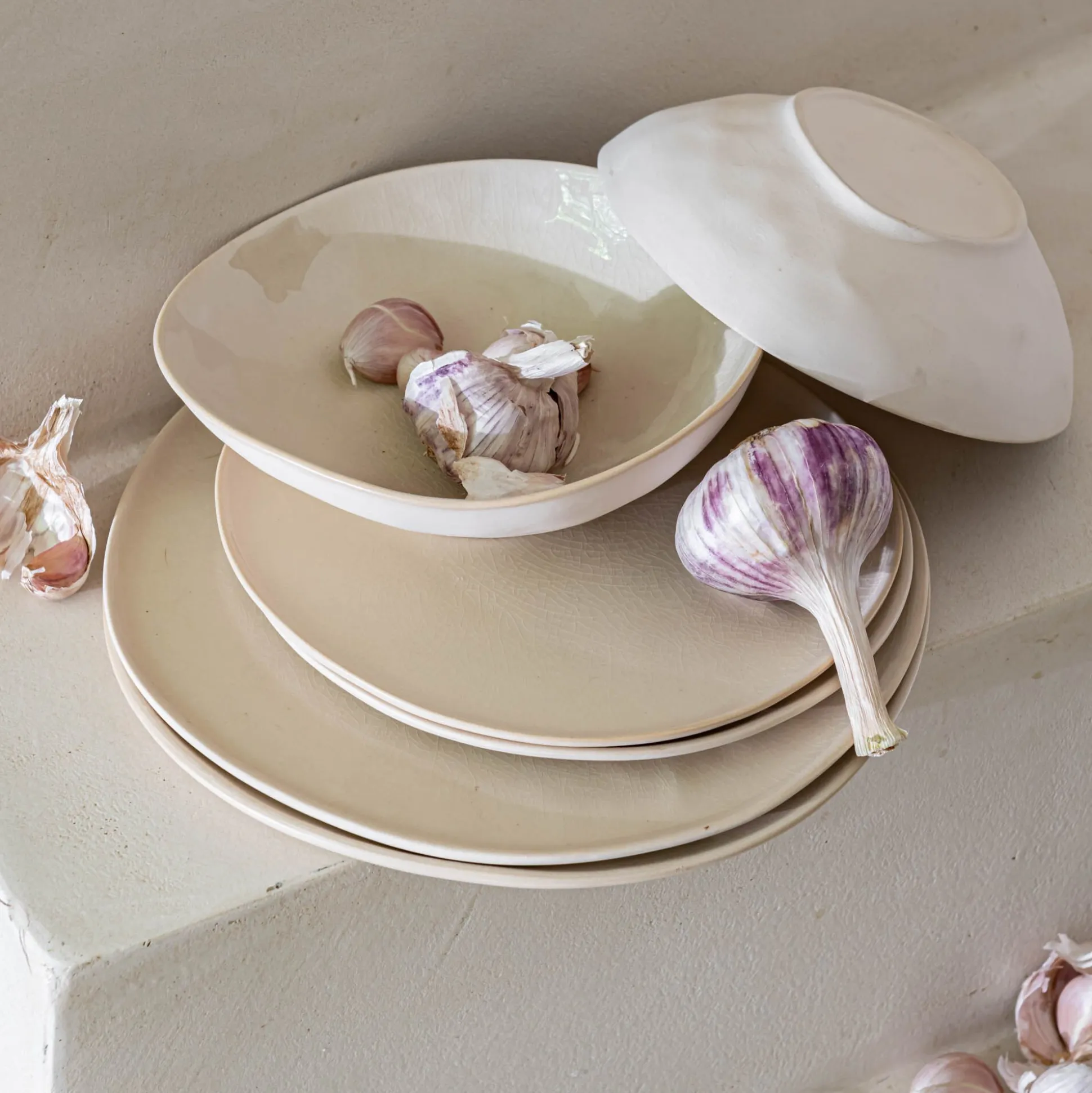 Assiette à dessert à bord haut en grès D21cm - blanc ventoux