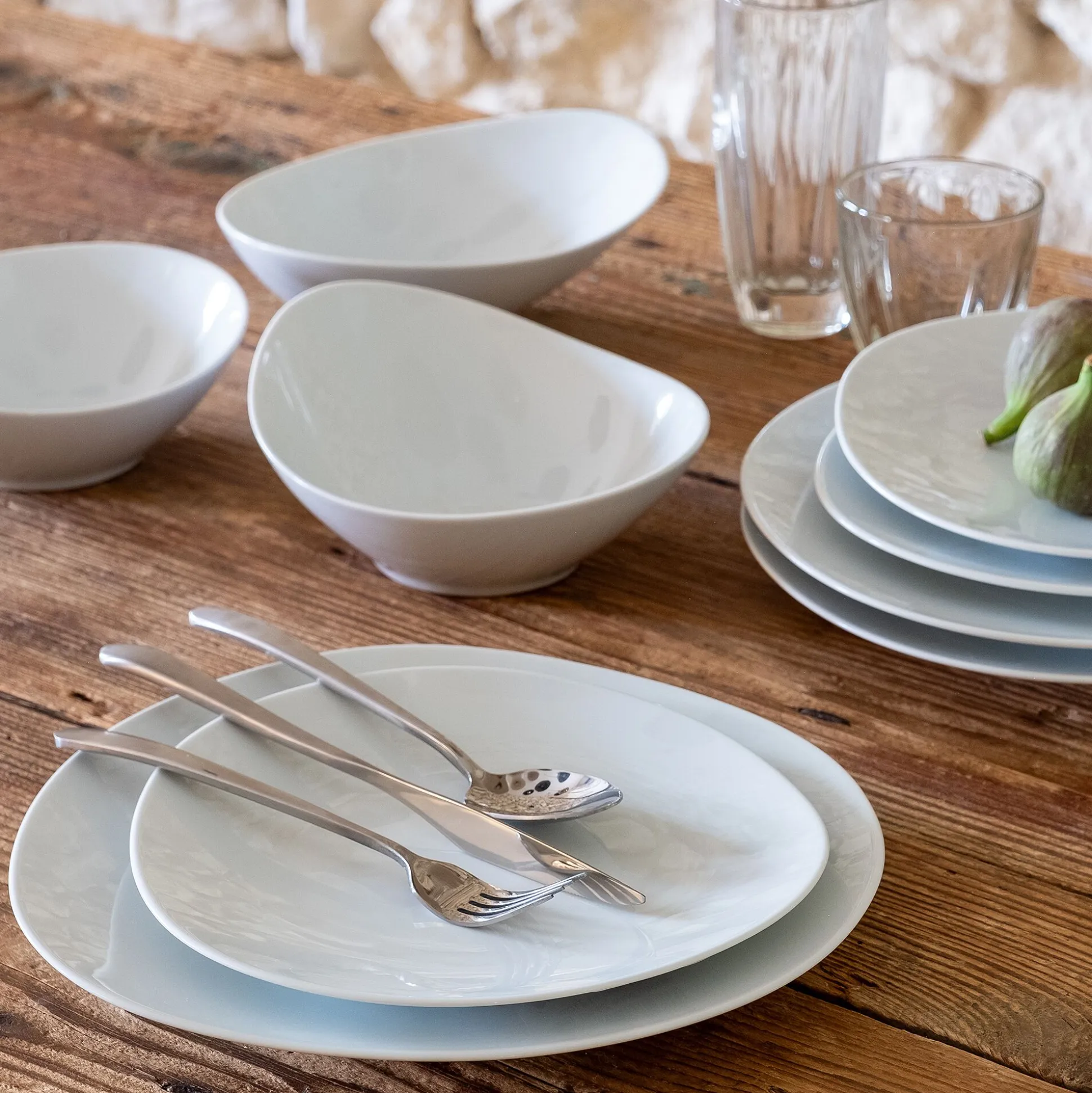 Assiette plate en porcelaine D28cm - blanc