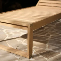 Bain de soleil en eucalyptus FSC - bois clair