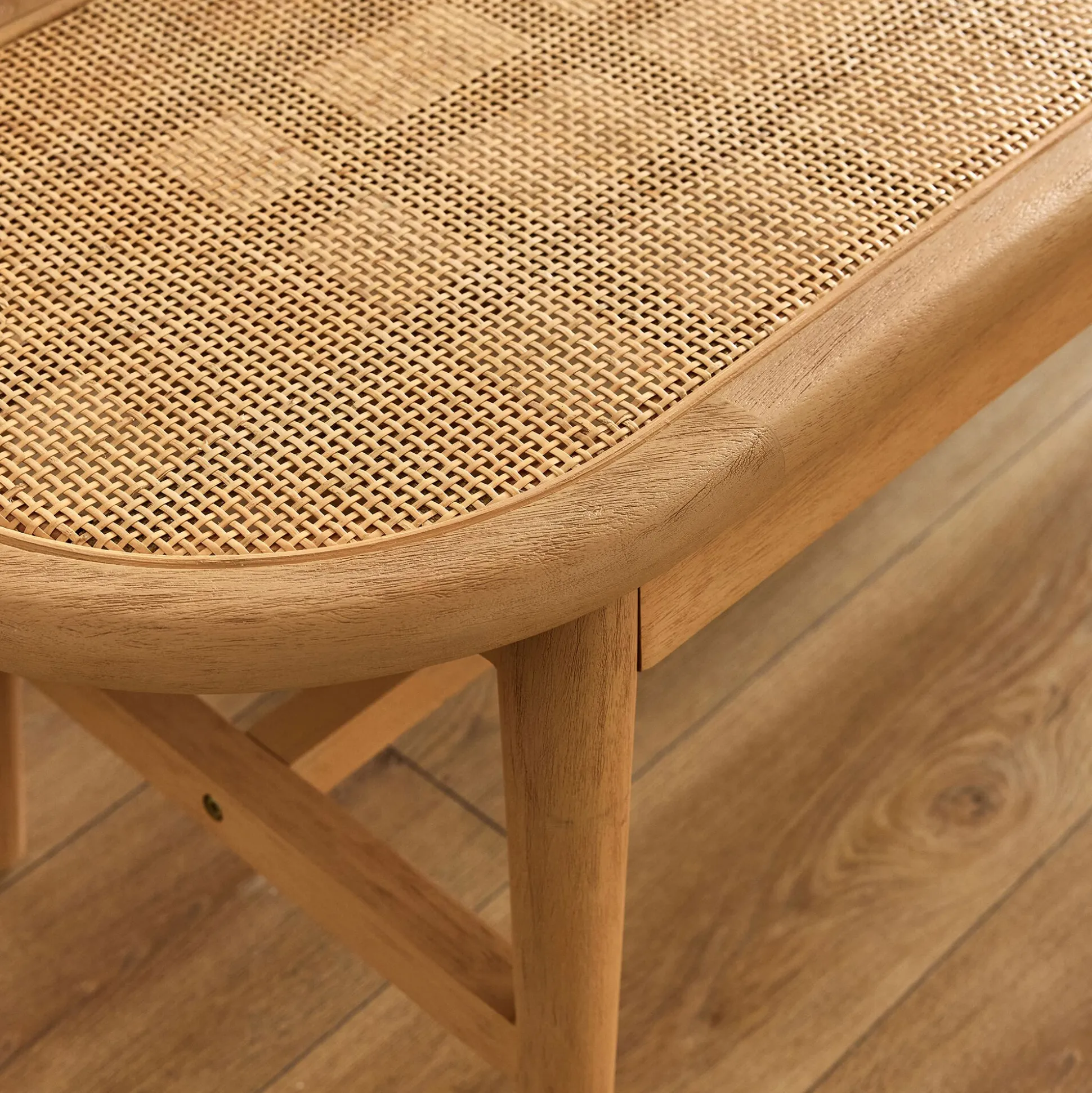 Banc oval en acajou L150cm - bois clair