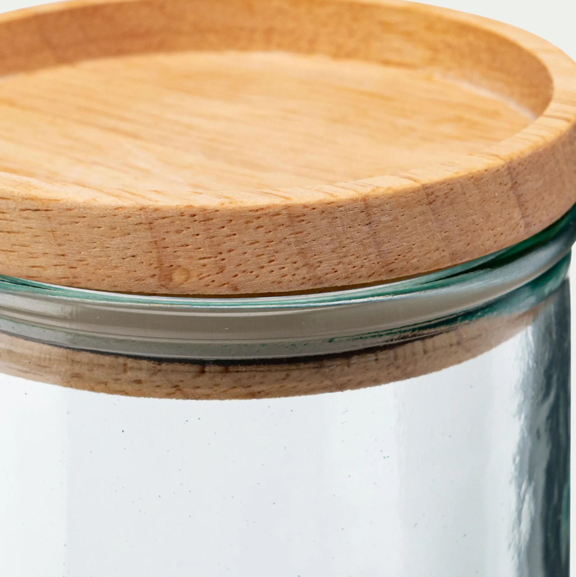 Bocal en verre recyclé avec couvercle en bois 82cl - transparent