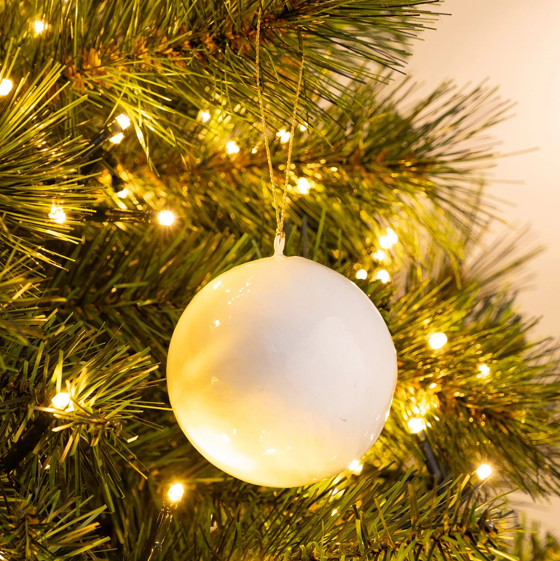 Boule de Noël en papier mâché D7cm - blanc