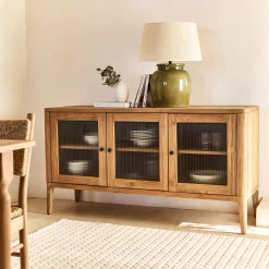 Buffet bas en teck recyclé et portes vitrées - bois clair