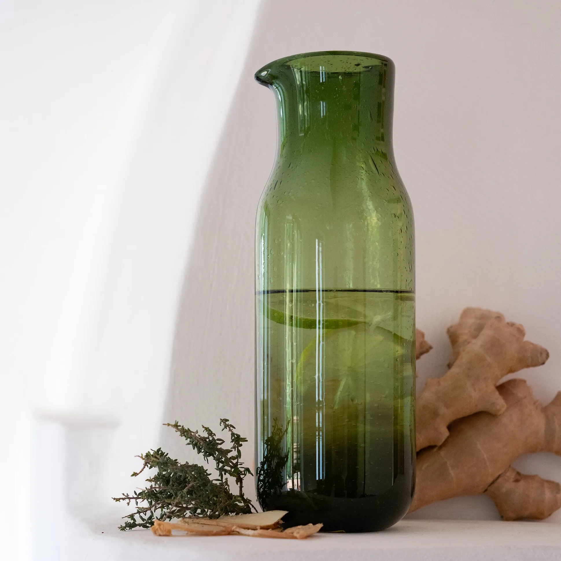Carafe en verre bullé 83cl - vert avocado