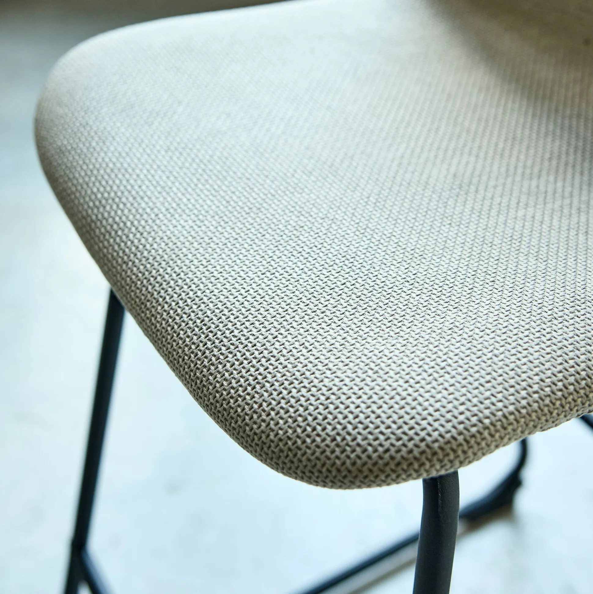 Chaise de bar en tissu H66cm - beige