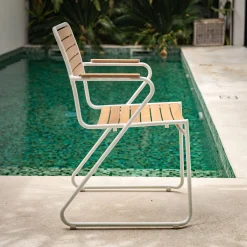Chaise de jardin avec accoudoirs en aluminium et eucalyptus - blanc