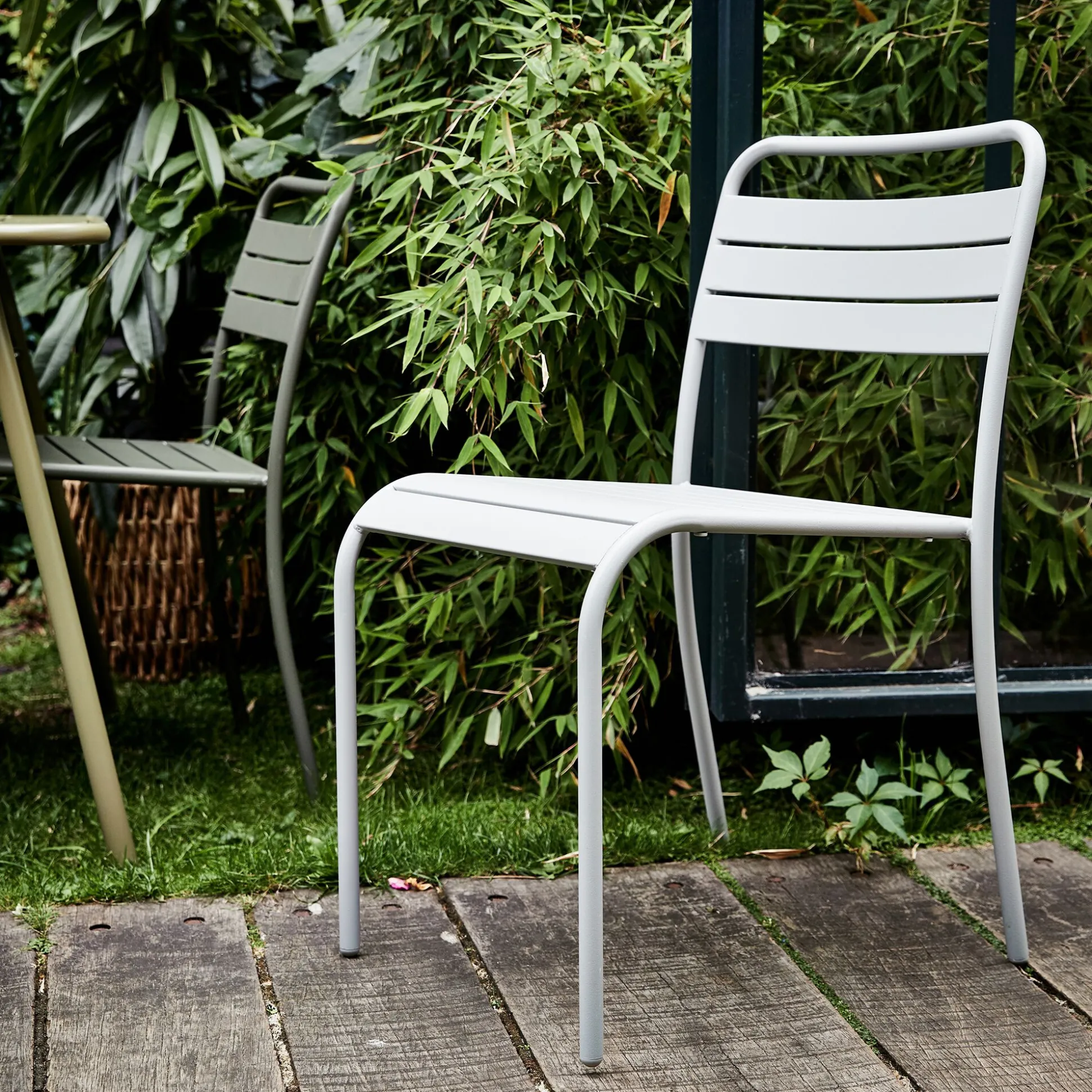 Chaise de jardin empilable en acier - gris vesuve