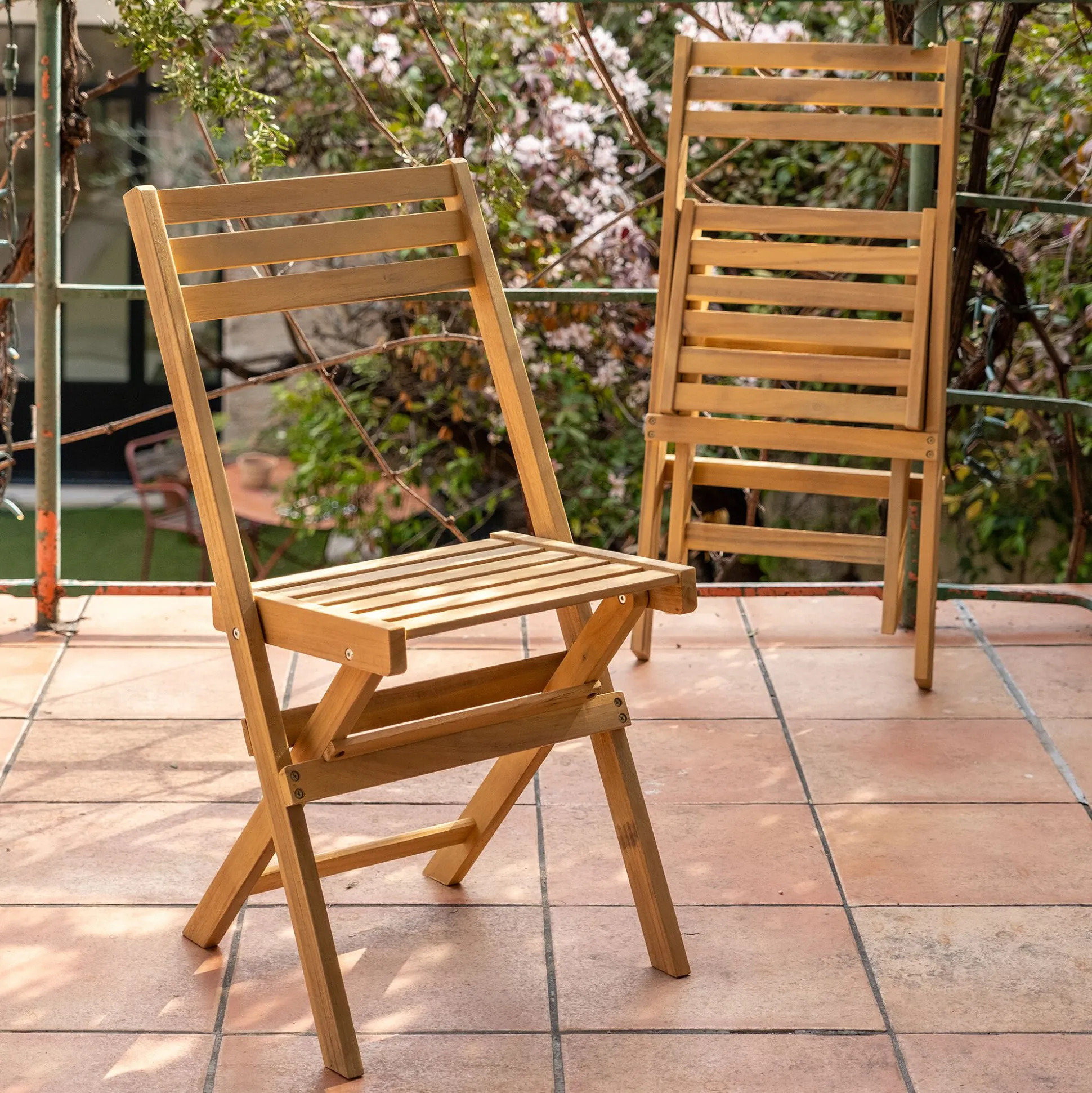 Chaise de jardin pliante en acacia - bois clair