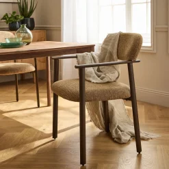 Chaise de repas avec accoudoirs en tissu et acier - brun châtaignier