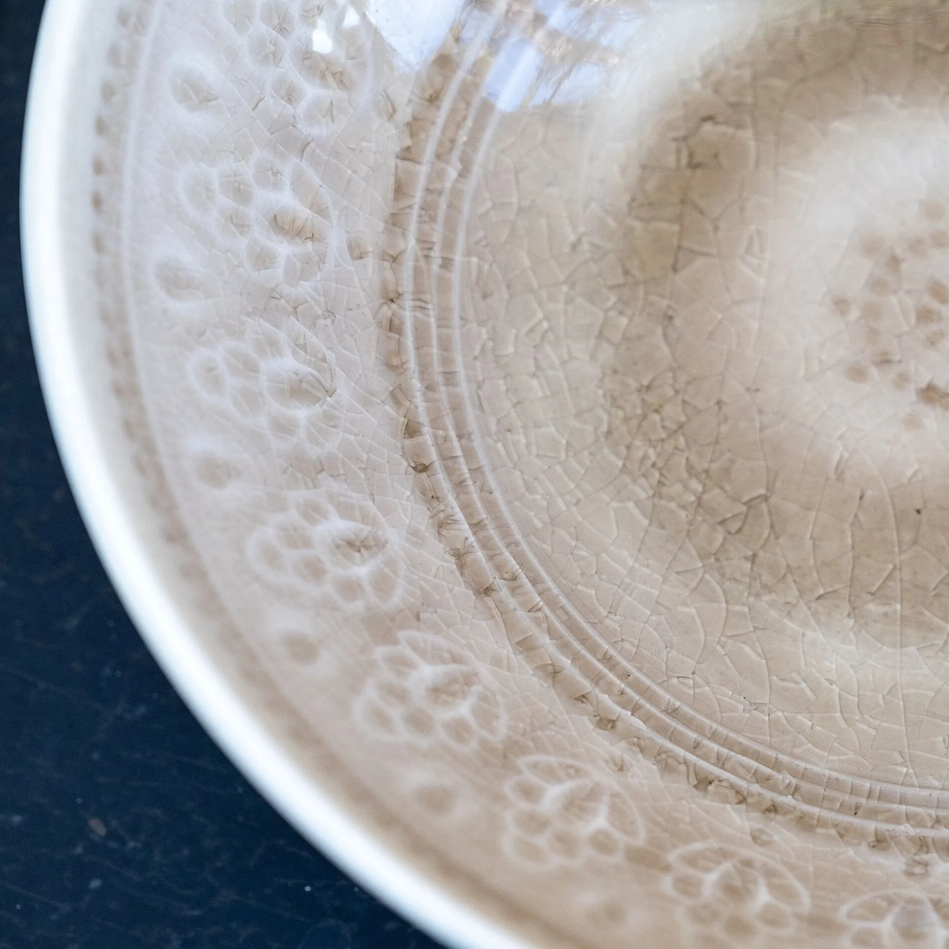 Coupelle à motifs en grès D17,2cm - beige alpilles
