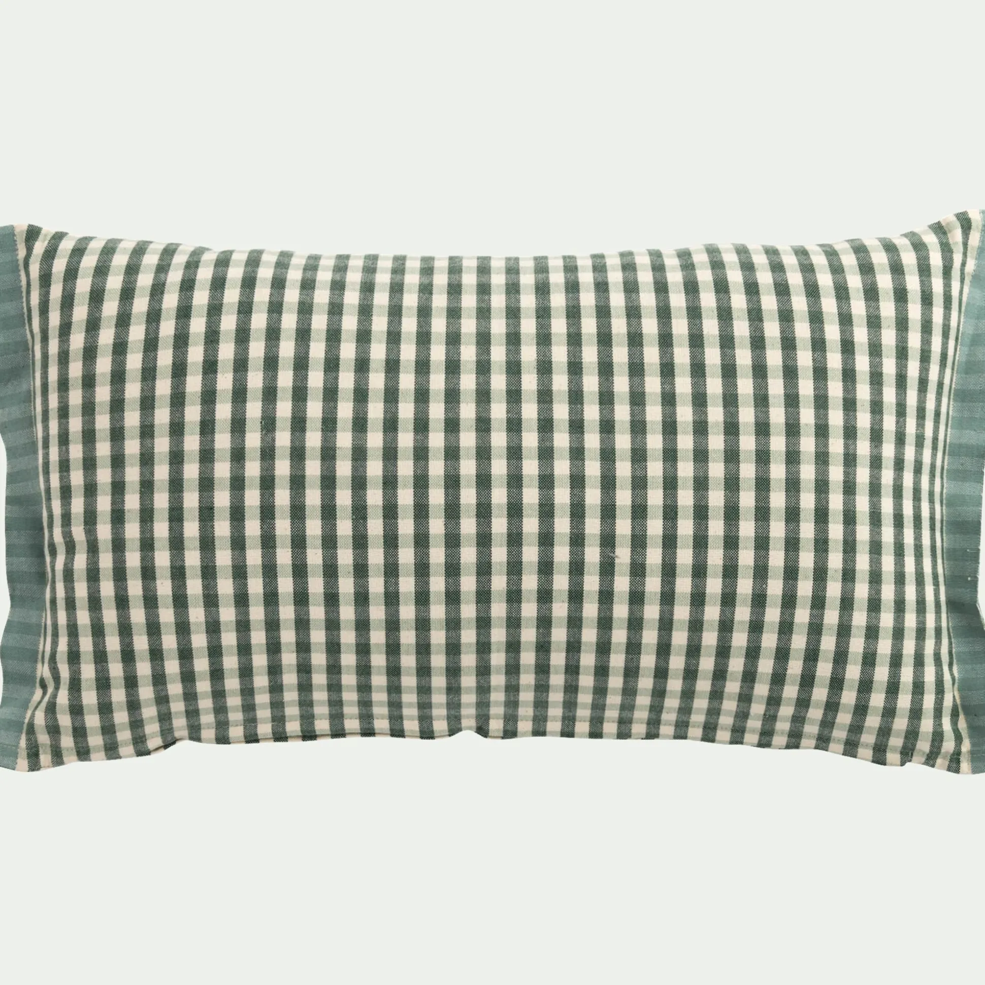 Coussin à carreaux en coton finition volant 30x50cm - bleu