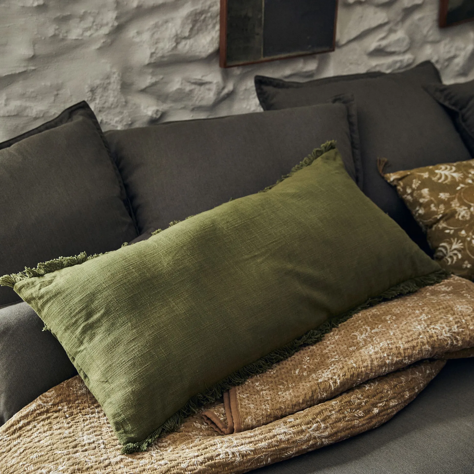 Coussin en coton finition franges 40x90cm - vert garrigue