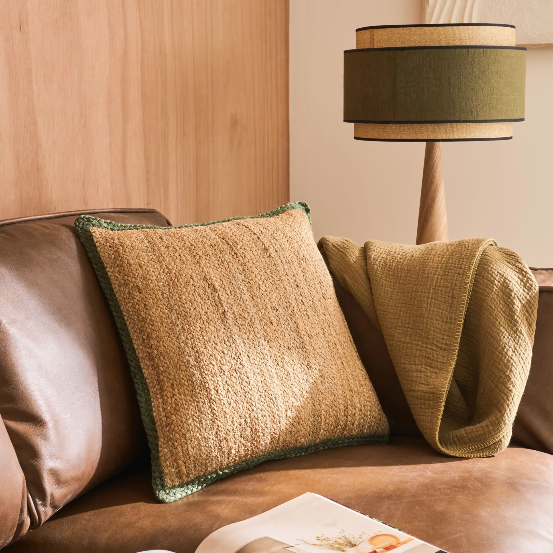 coussin en jute avec finition liseré 45x45cm - naturel