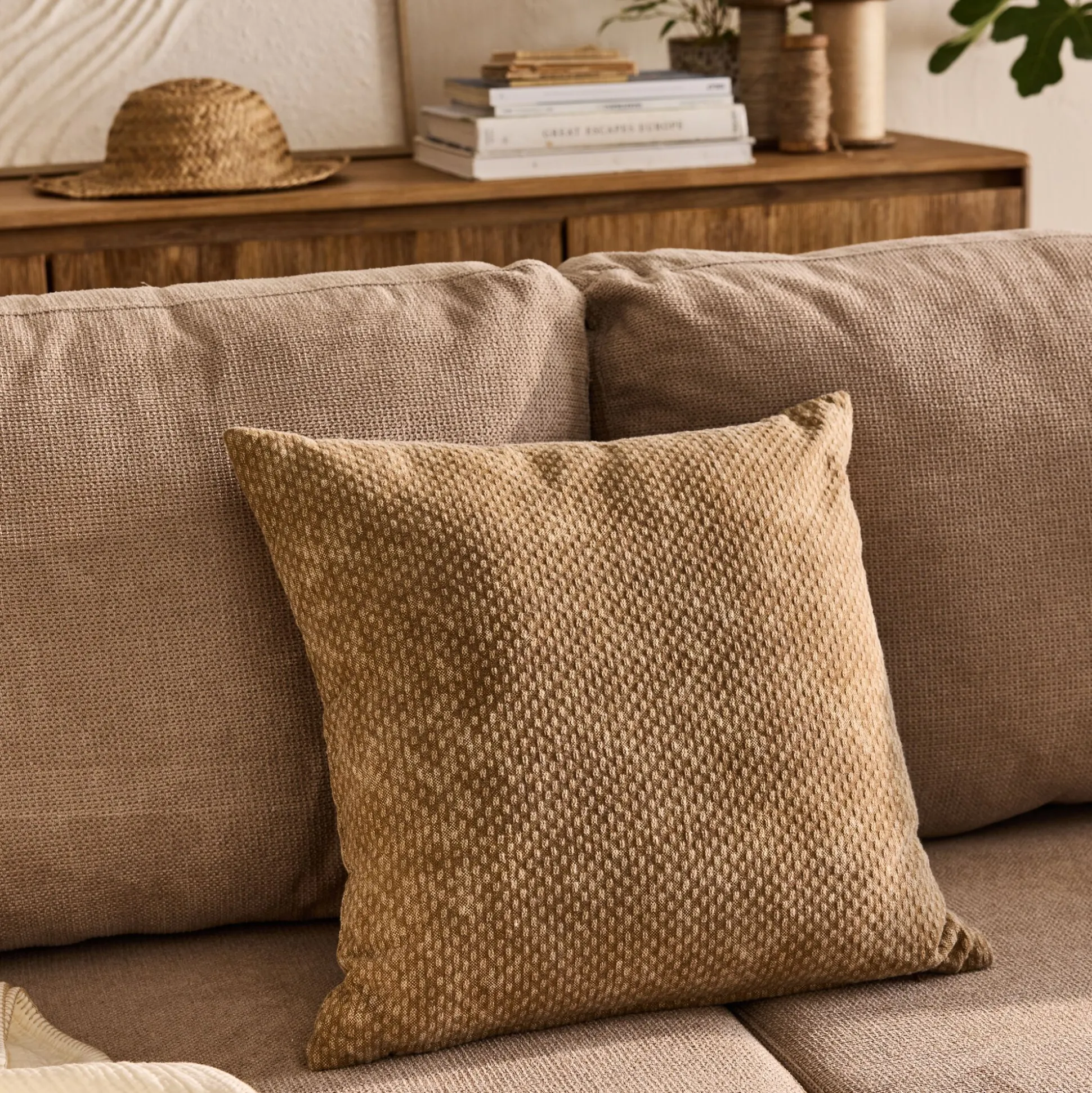 Coussin surpiqué en coton 45x45cm - brun noisette