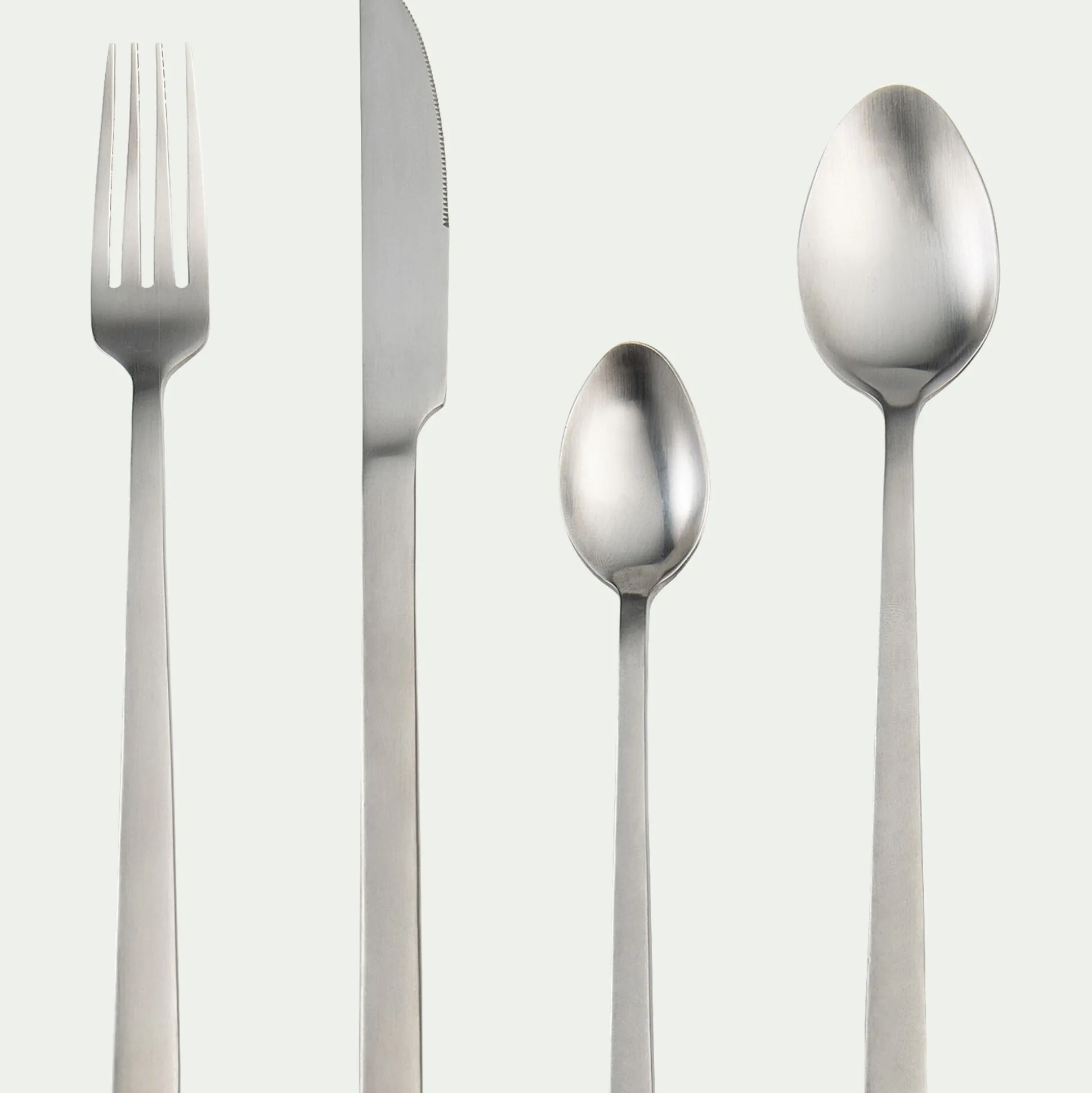 Couteau en inox finition satinée - argenté