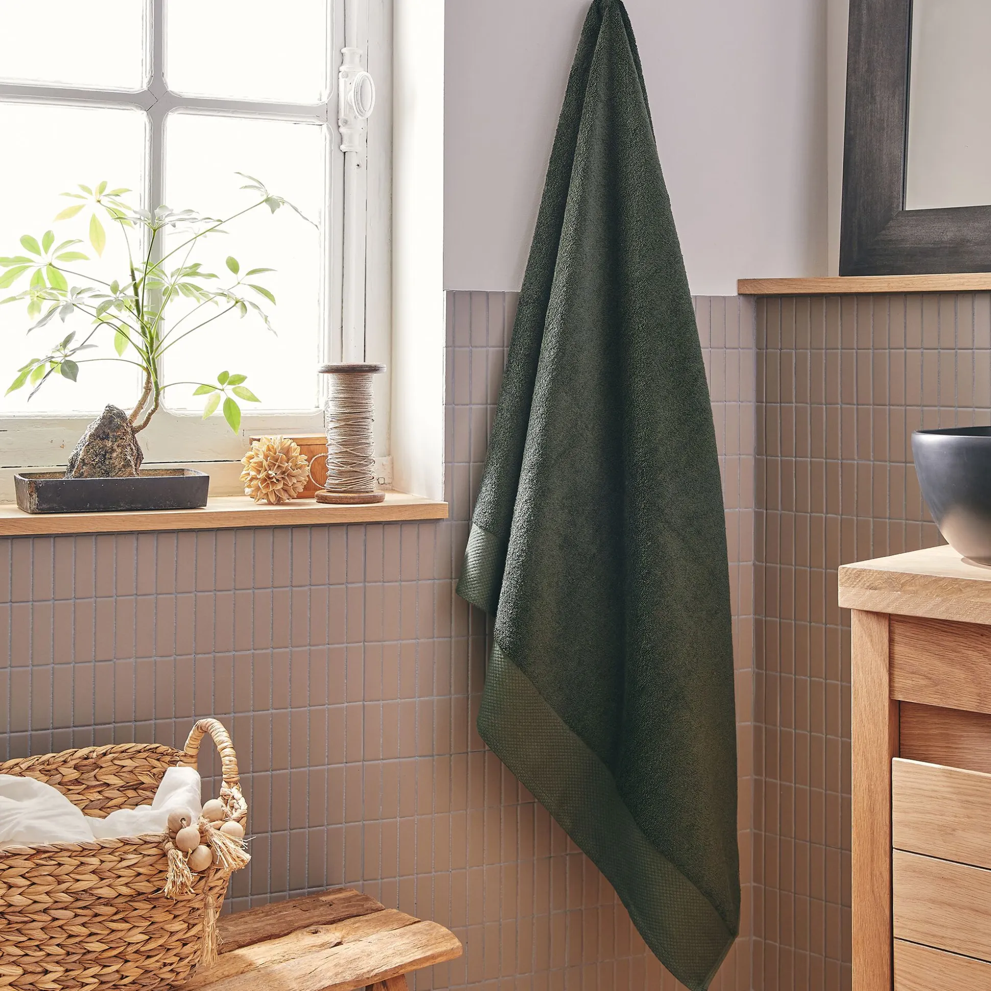 Drap de bain en coton peigné - vert cèdre 100x150cm