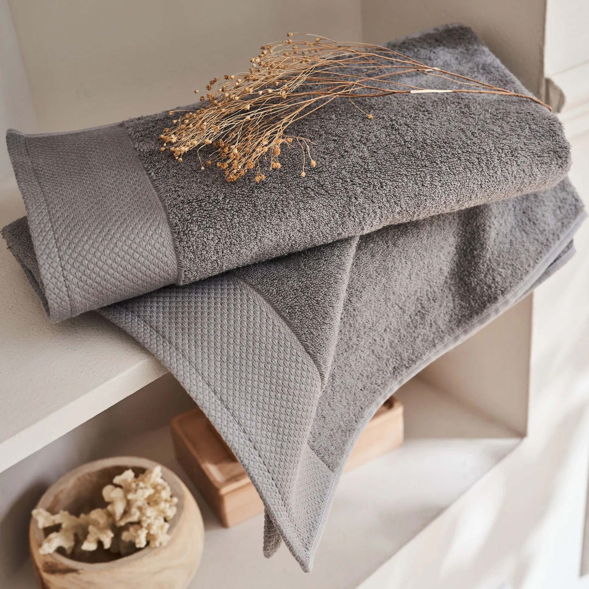 Drap de douche en coton peigné - gris restanque 70x140cm