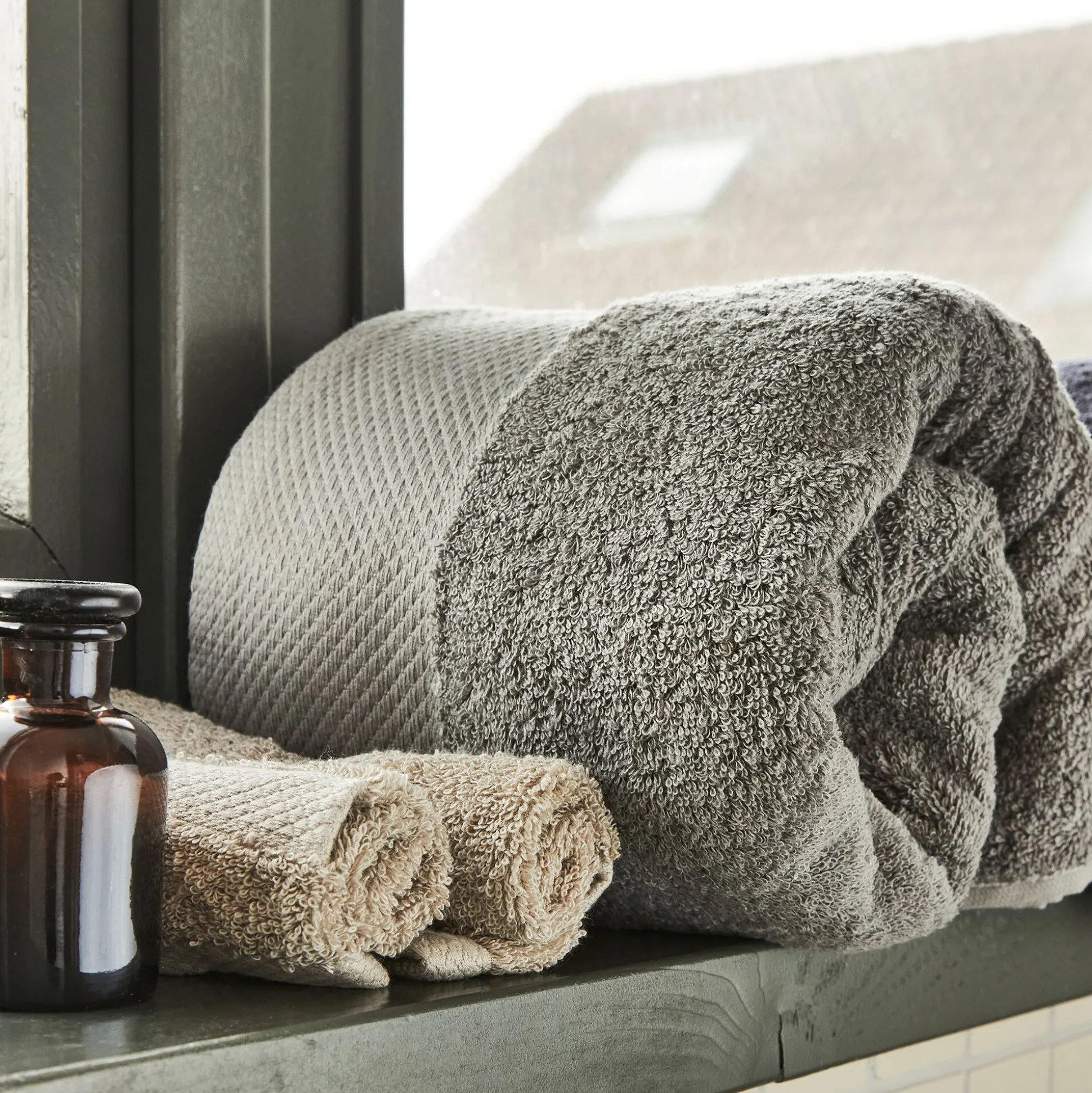 Drap de douche en coton peigné - gris restanque 70x140cm