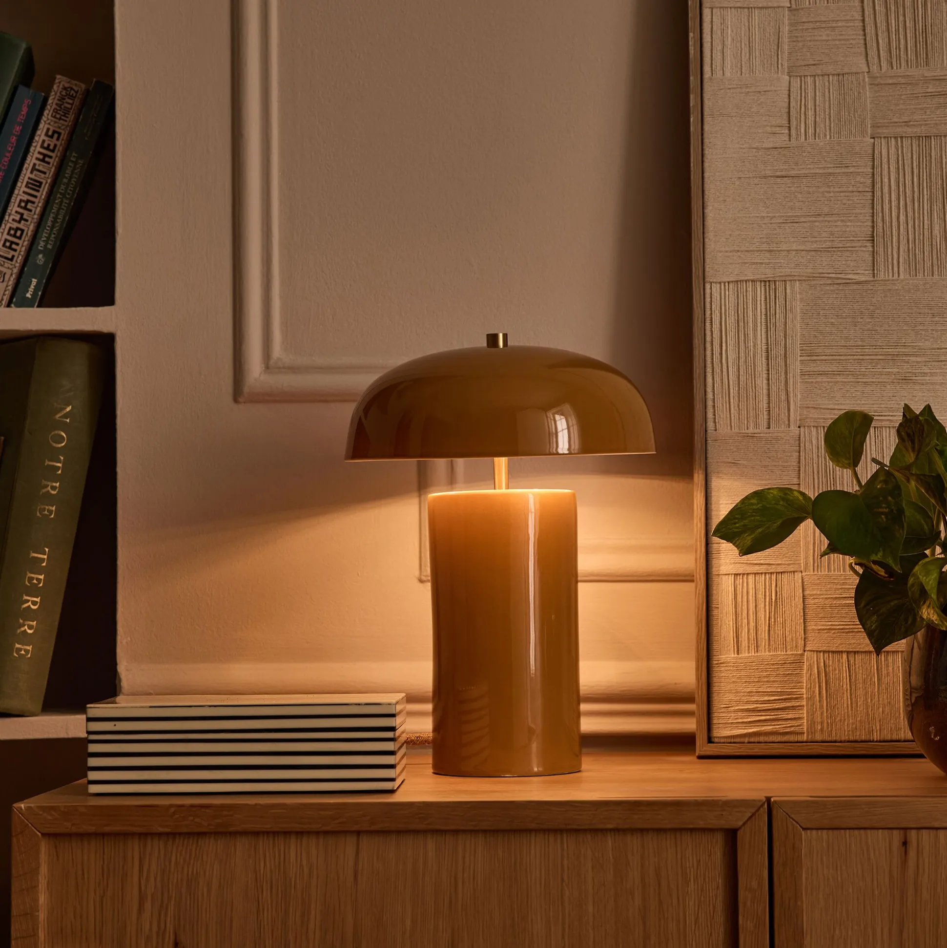 Lampe à poser électrifiée en porcelaine D23,2cm - jaune
