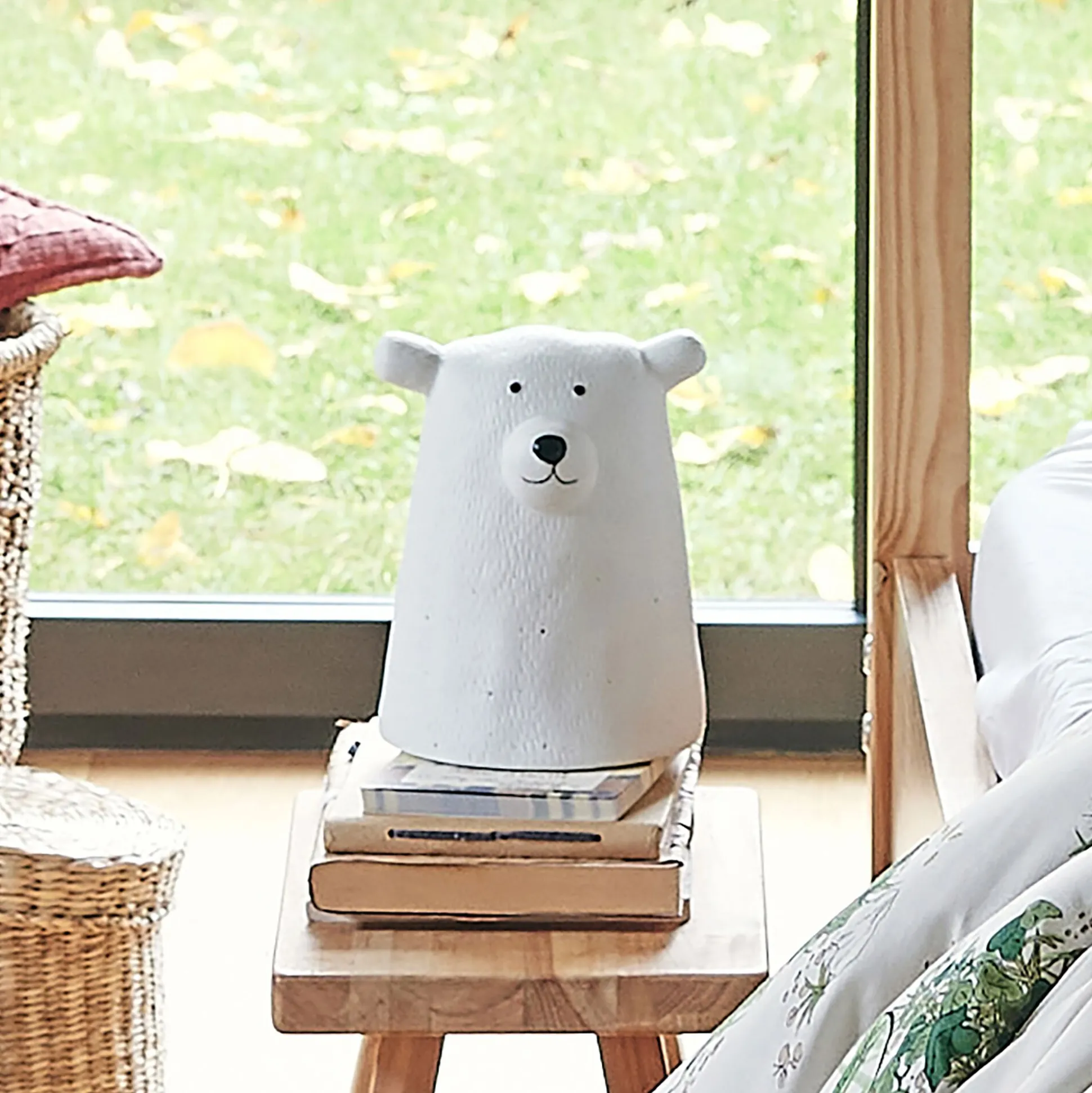 Lampe à poser électrifiée forme ours en porcelaine H16,2cm - blanc