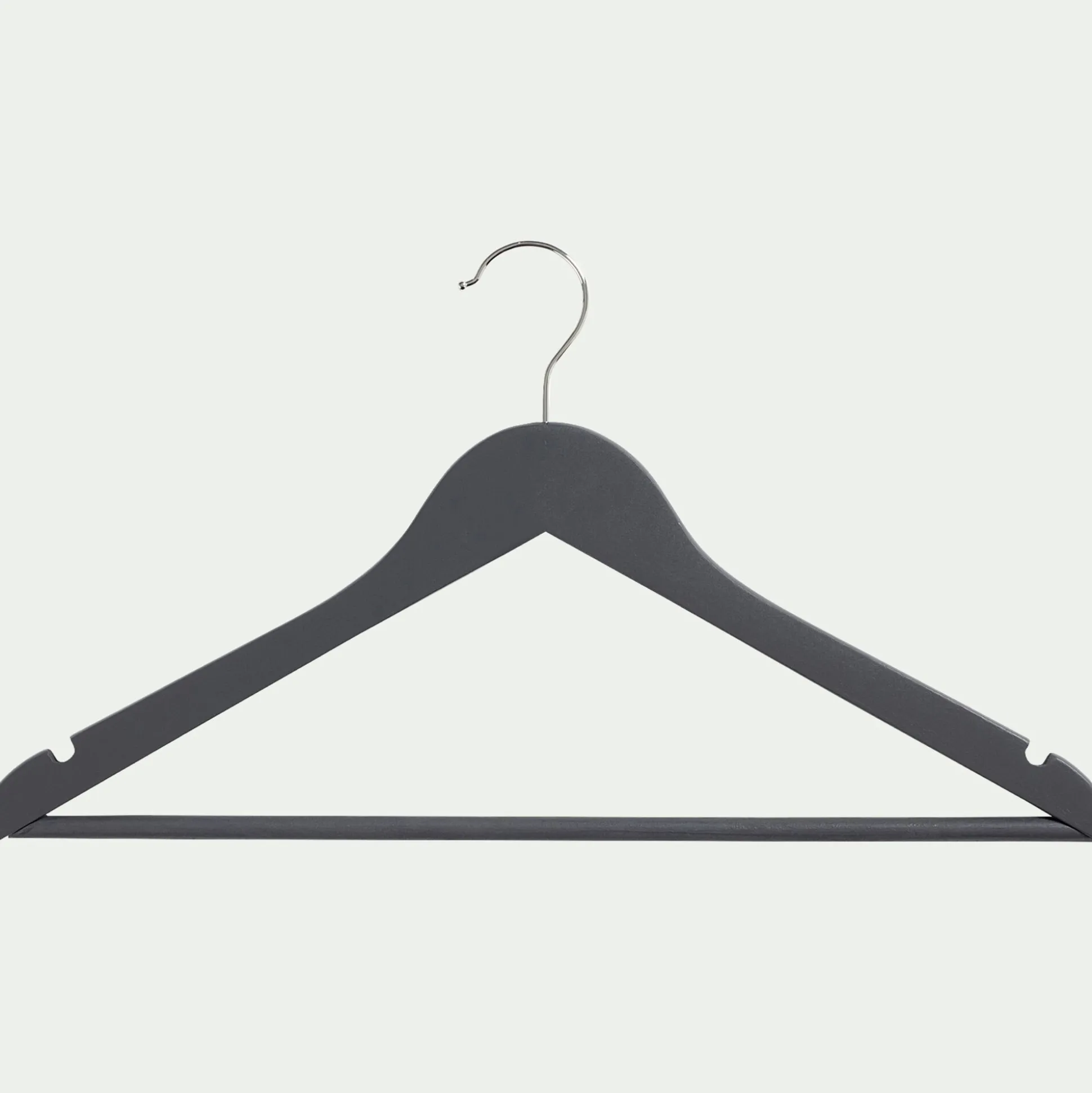 Lot de 5 cintres en bois - gris