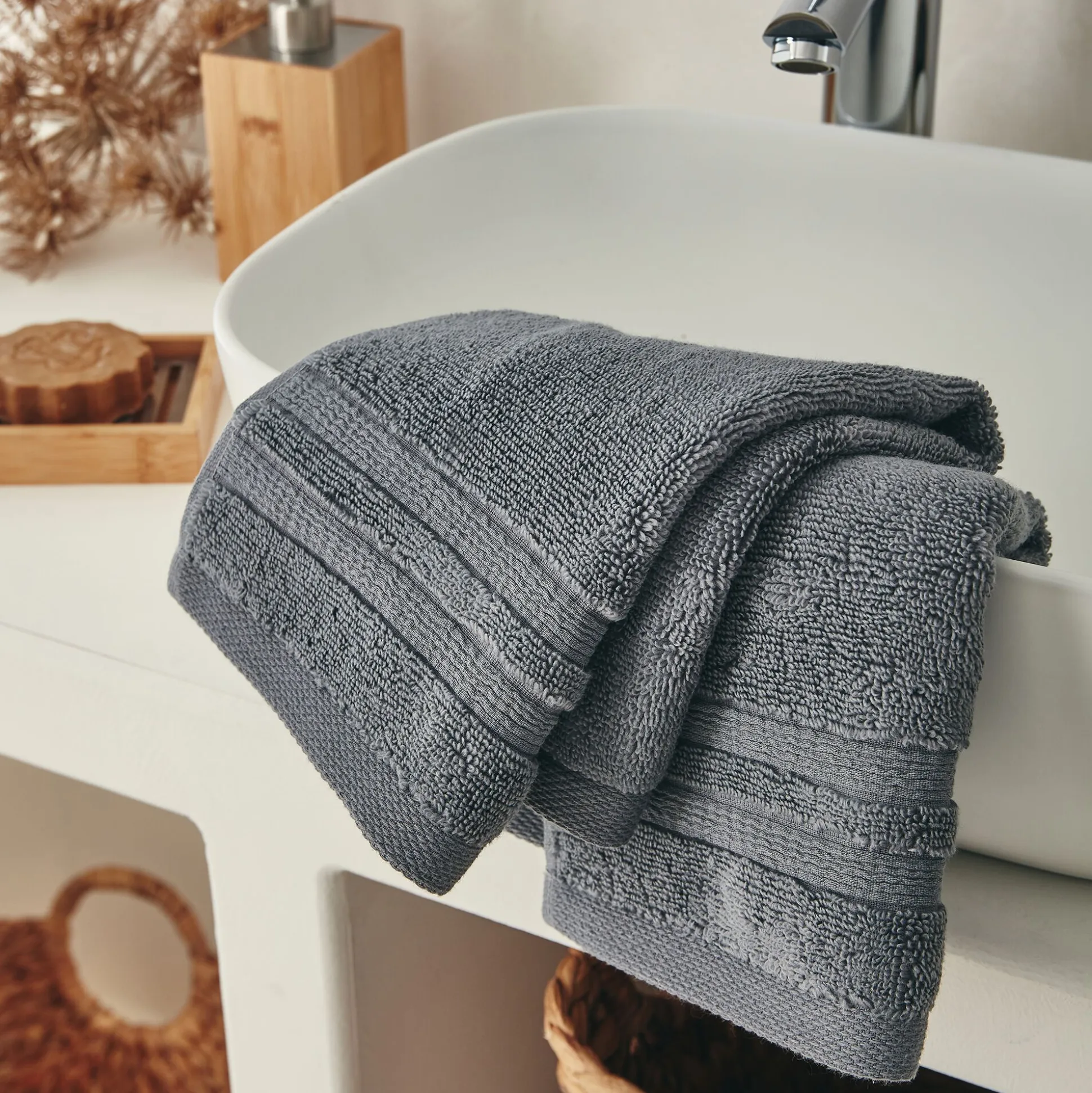 Lot de 2 serviettes invité bouclette en coton - gris anthracite 30x50cm