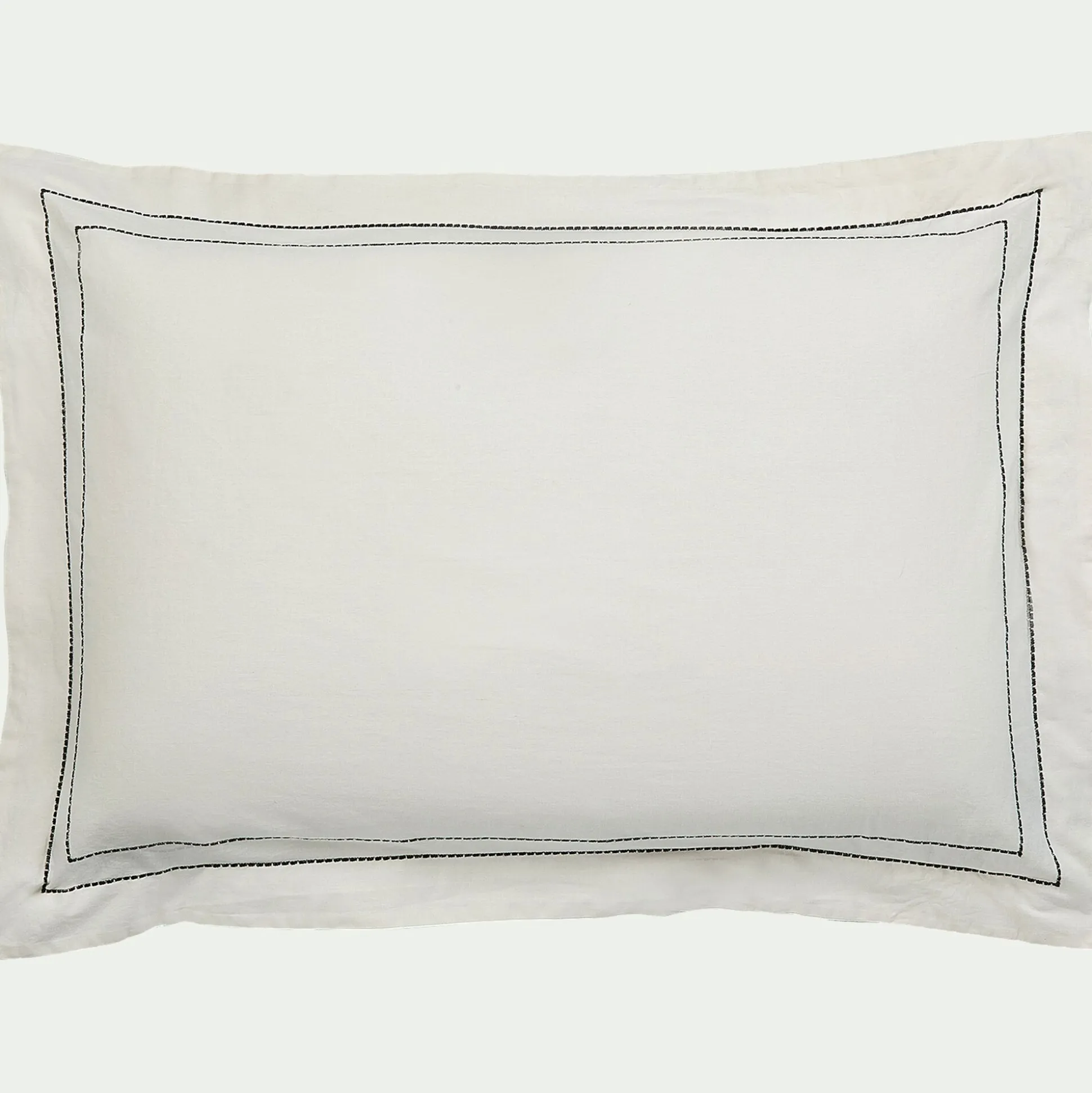 Lot de 2 taies d'oreiller en coton brodé 65x65cm - blanc