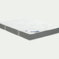 Matelas Bultex en mousse accueil équilibré soutien ferme 140x200cm