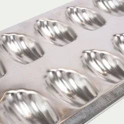 Plaque de cuisson pour 20 madeleines en fer - argenté