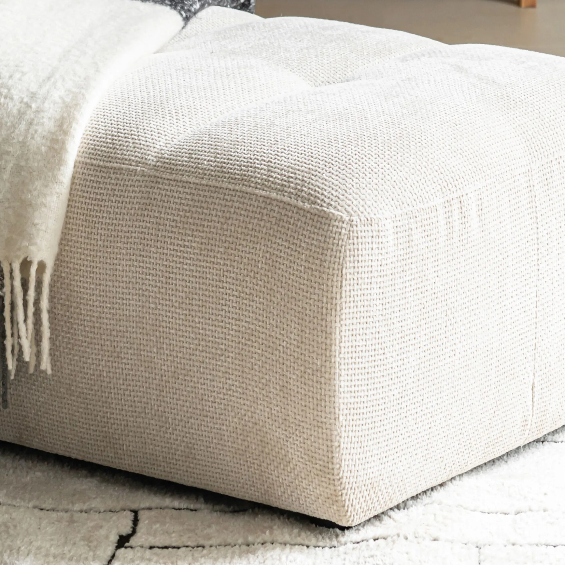 Pouf en tissu Eden - beige alpilles
