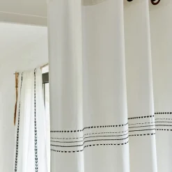 Rideau à œillets en coton brodé 140x250cm - blanc