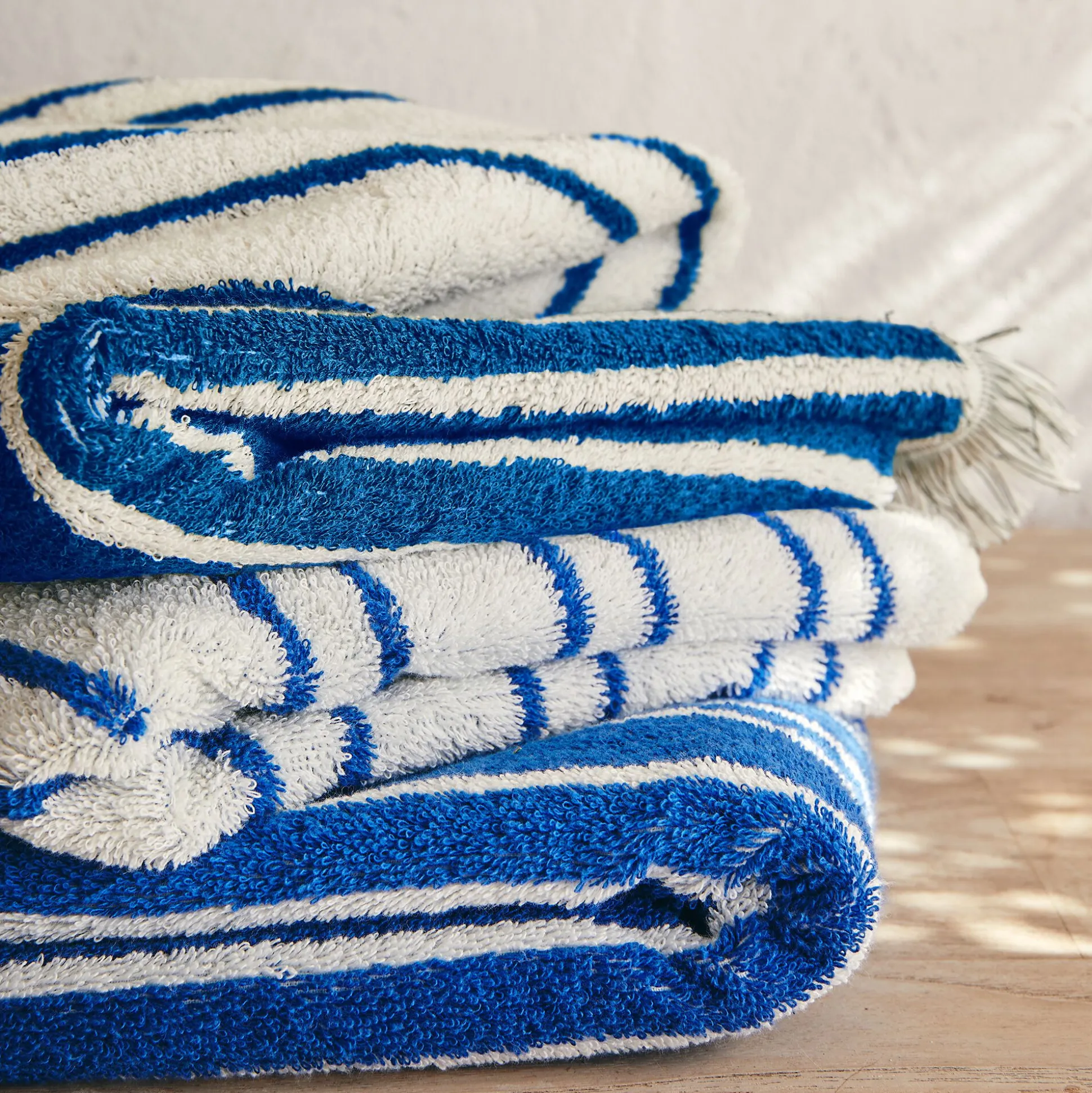 Serviette de toilette en coton à rayures 50x100cm - bleu