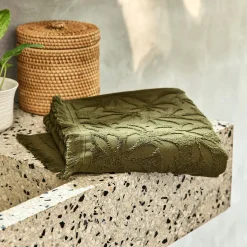 Serviette de toilette en coton motif floral 50x100cm - vert mousse