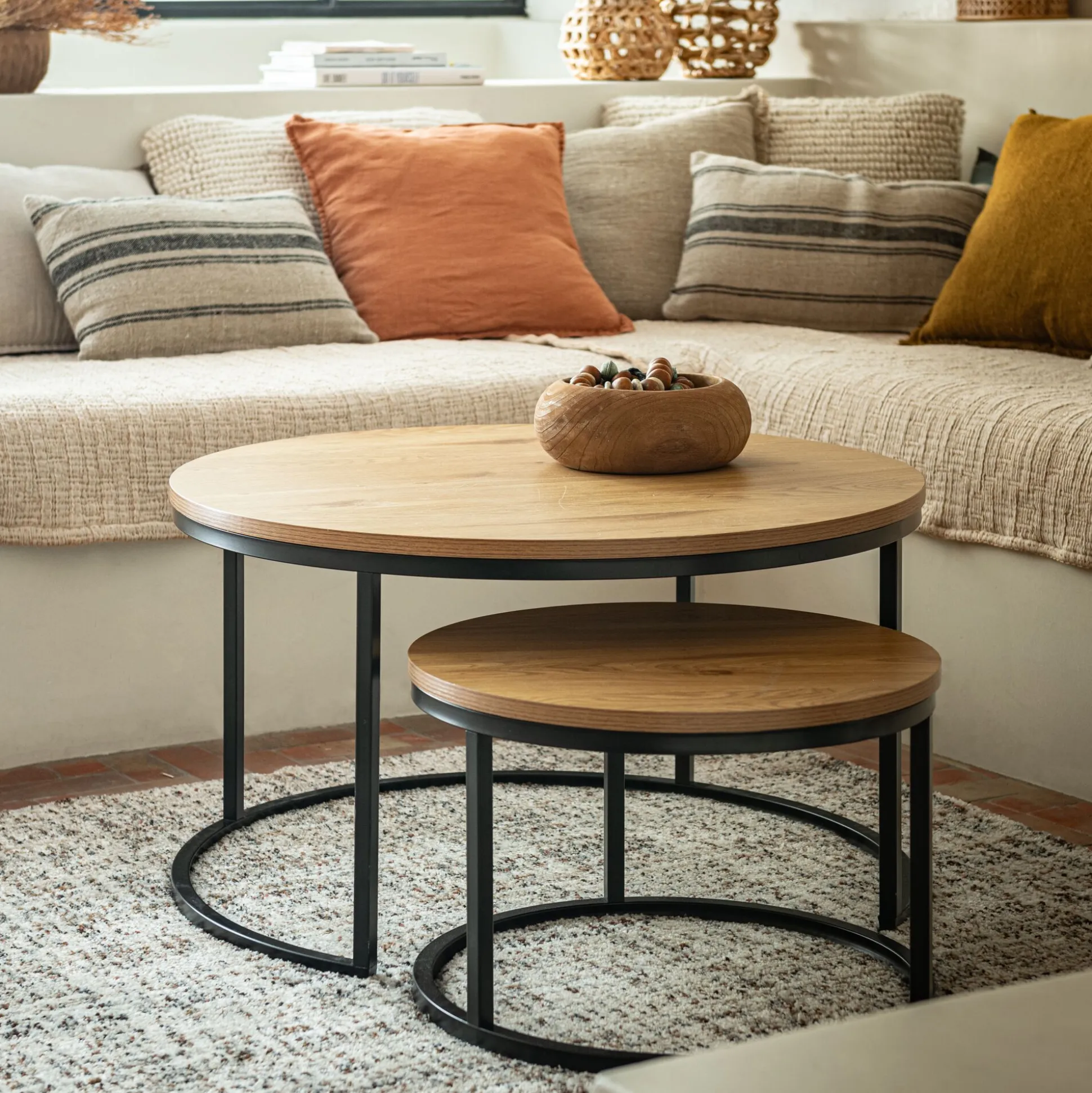 Set de 2 tables basses gigognes en bois et métal - bois clair