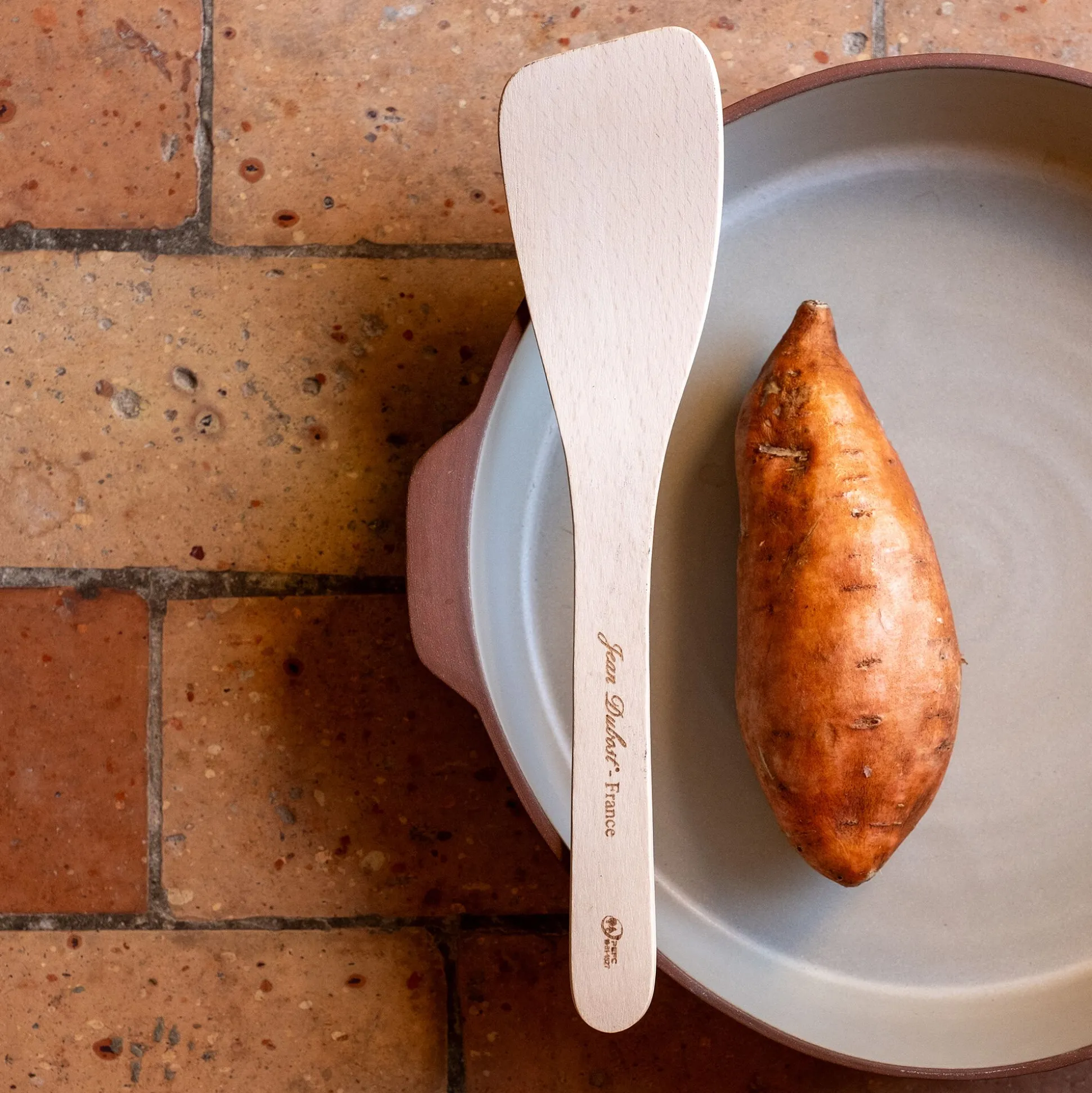 Spatule galbée en bois de hêtre 30cm - naturel