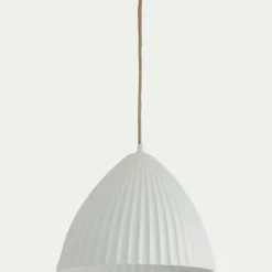 Suspension électrifiée en porcelaine striée D29,3cm - blanc