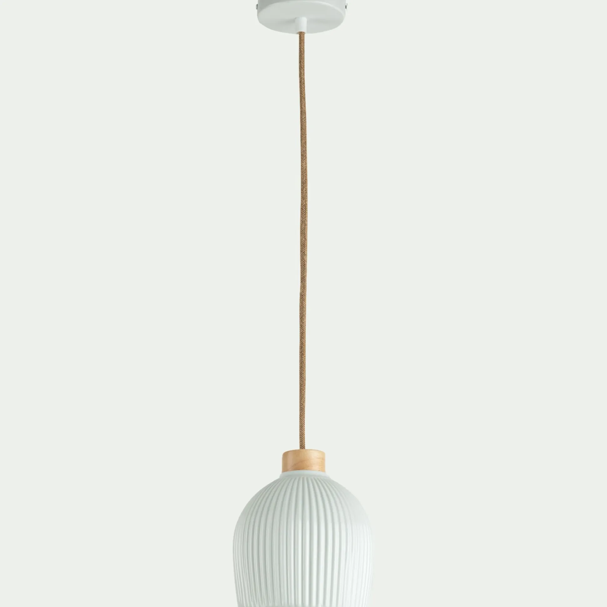 Suspension électrifiée en porcelaine striée D14,8cm - blanc