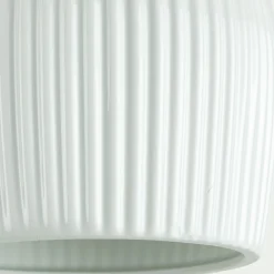 Suspension électrifiée en porcelaine striée D14,8cm - blanc