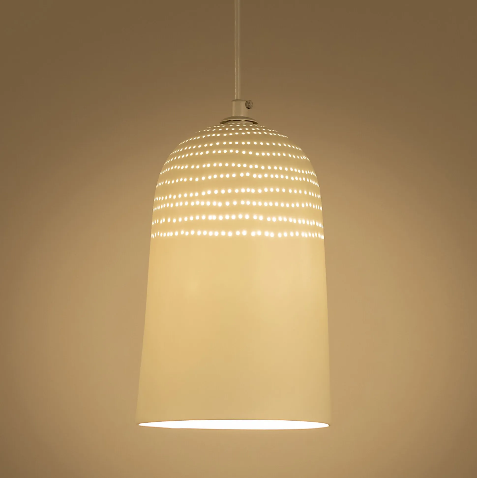 Suspension électrifiée en porcelaine D14,5cm - blanc