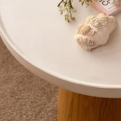 Table basse ronde en chêne et béton - blanc écru