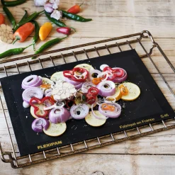 Tapis de cuisson multi-usages en fibre de verre et silicone 29,5x42cm - noir