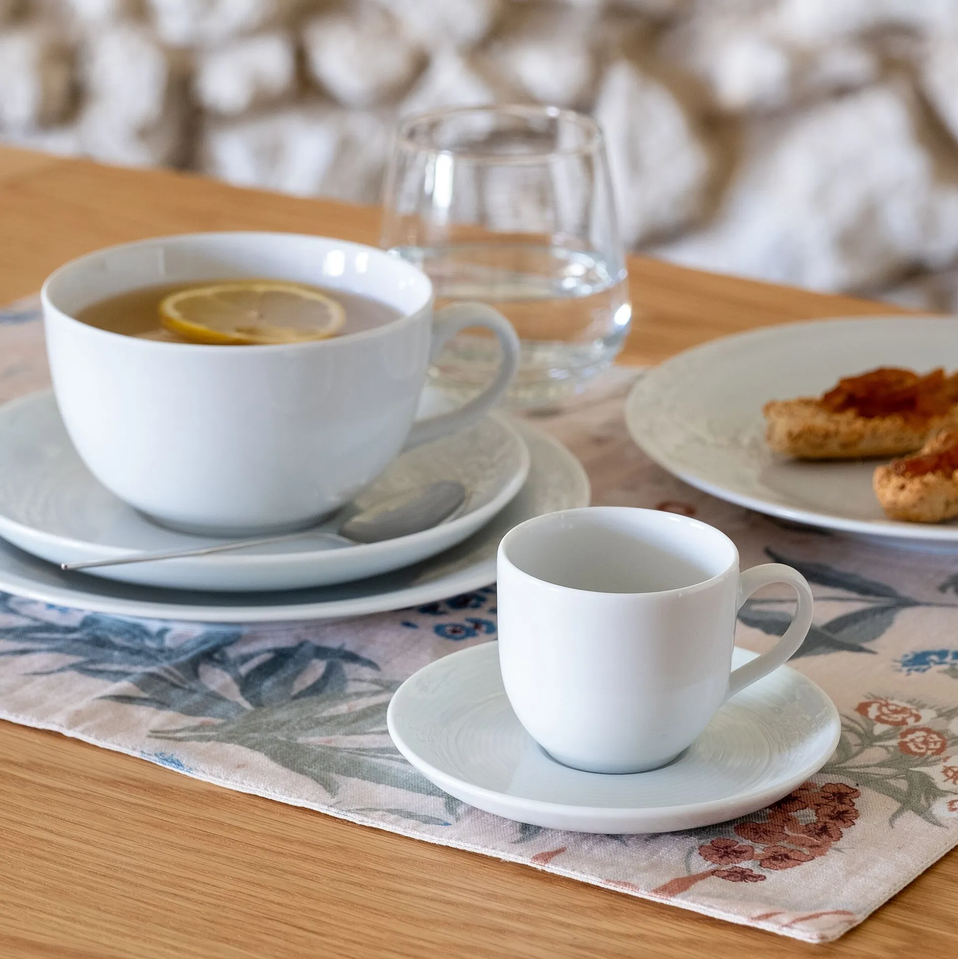 Tasse avec sous-tasse en porcelaine qualité hôtelière blanc 12cl