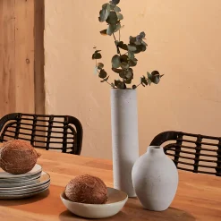 Vase boule en polystone effet béton H17cm - gris clair